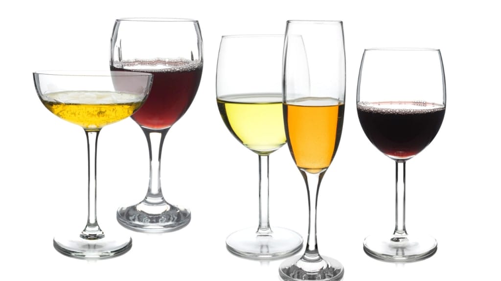 different glasses for wine 