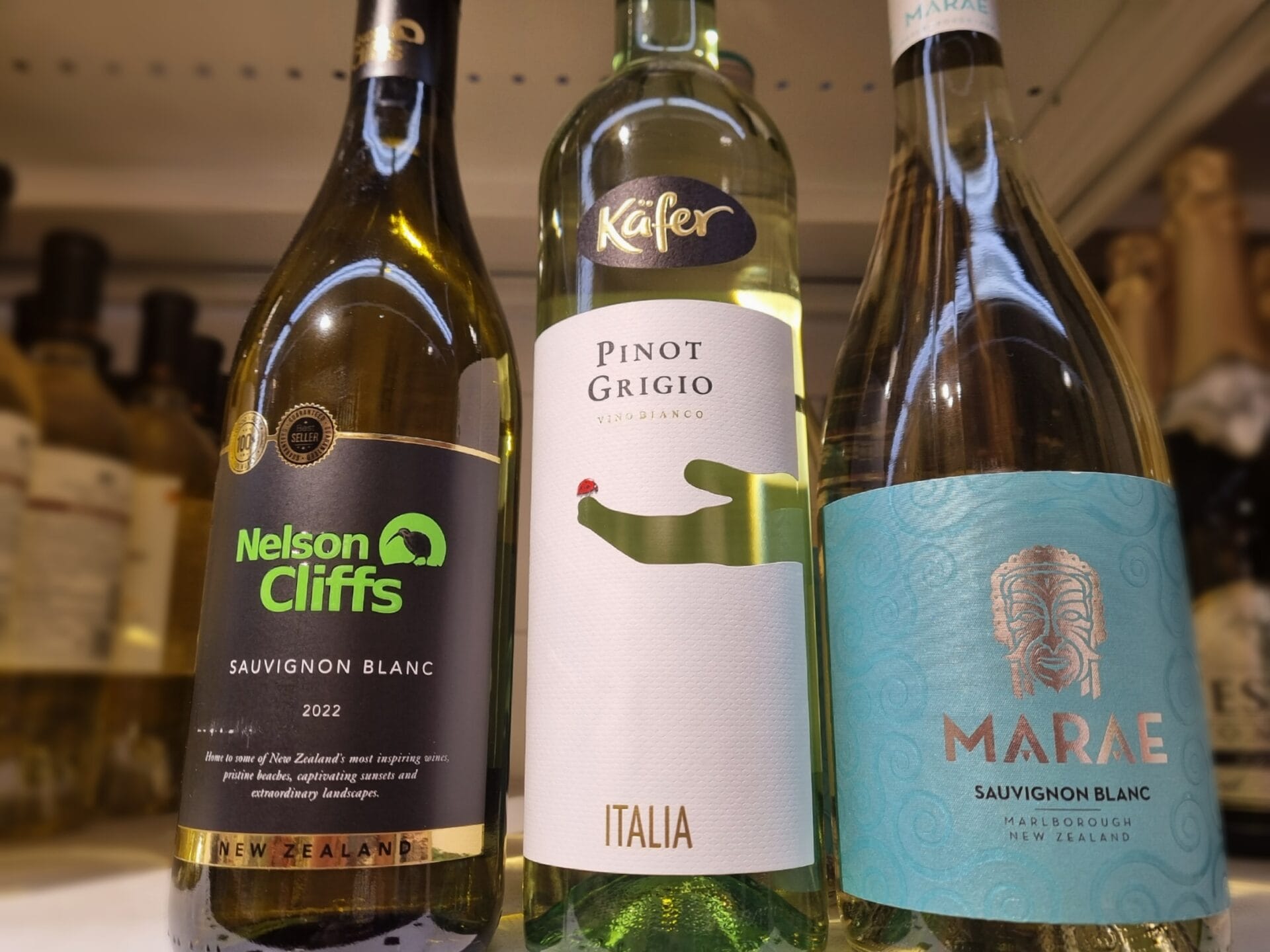 Pinot Grigio Vs Sauvignon Blanc: 4 Significant Differences