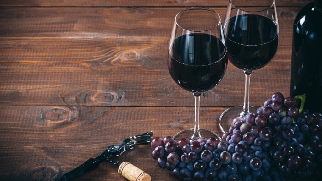 blue grapes and glasses